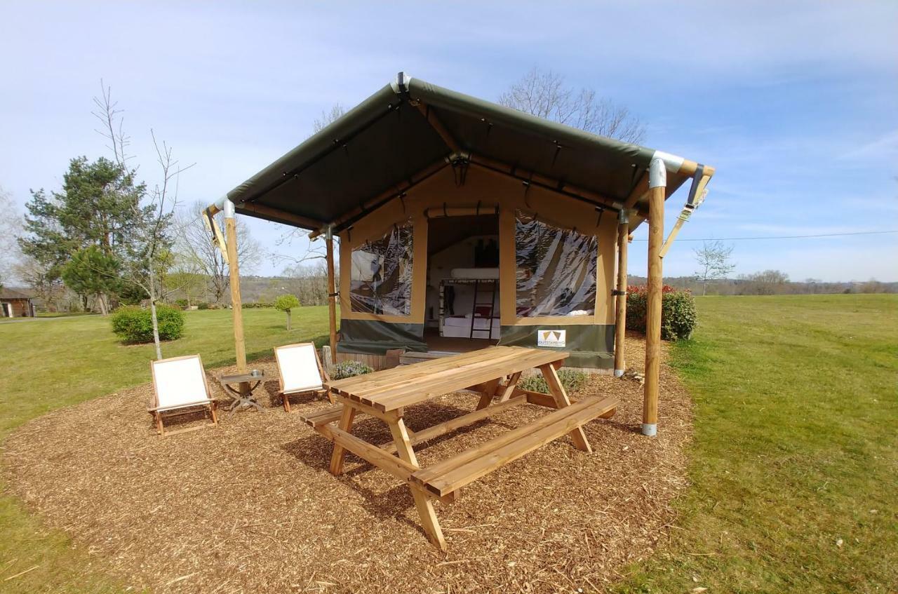 Farmstay Alpagaterie Juillac  Kültér fotó