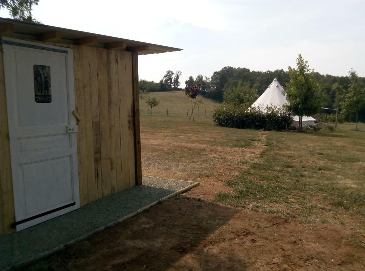 Farmstay Alpagaterie Juillac  Kültér fotó